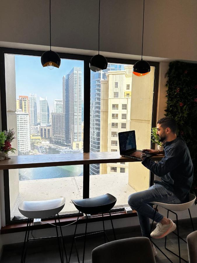 Lunar Hostel 96 Dubai Eksteriør billede