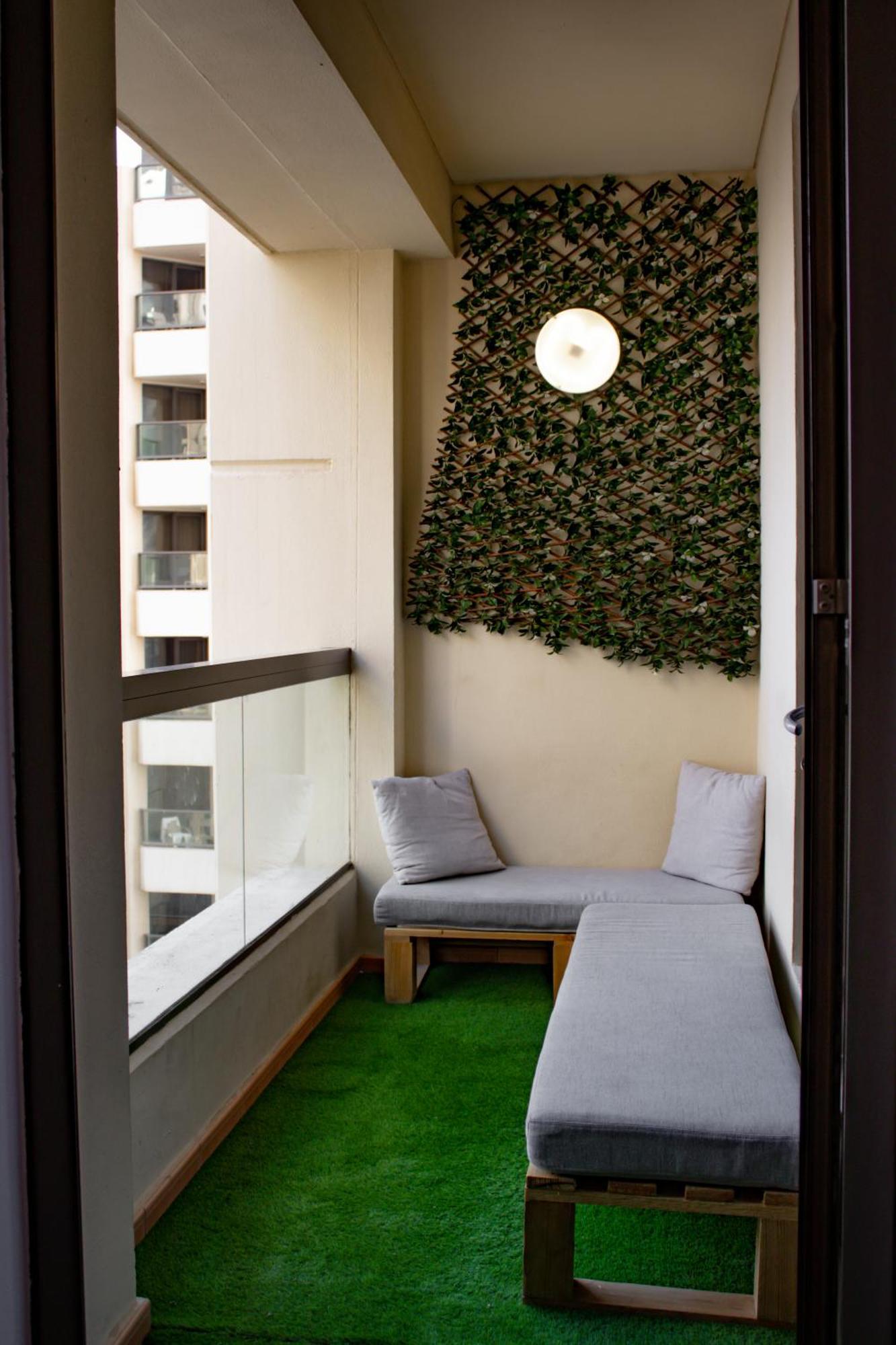 Lunar Hostel 96 Dubai Eksteriør billede